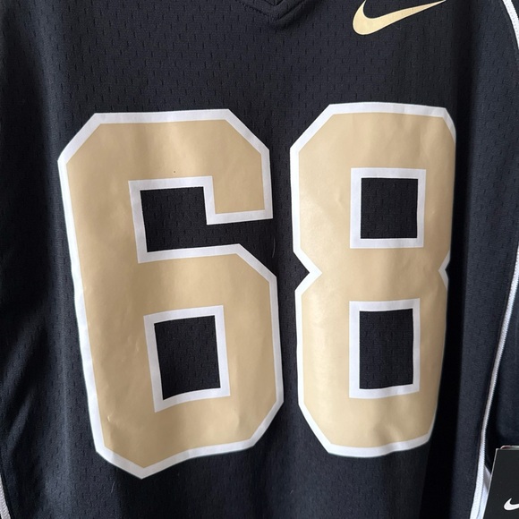 Nike Black and Gold Men's Jersey - Picture 2 of 7